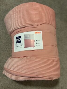 The Big One Reversible Plush Comforter - Blush